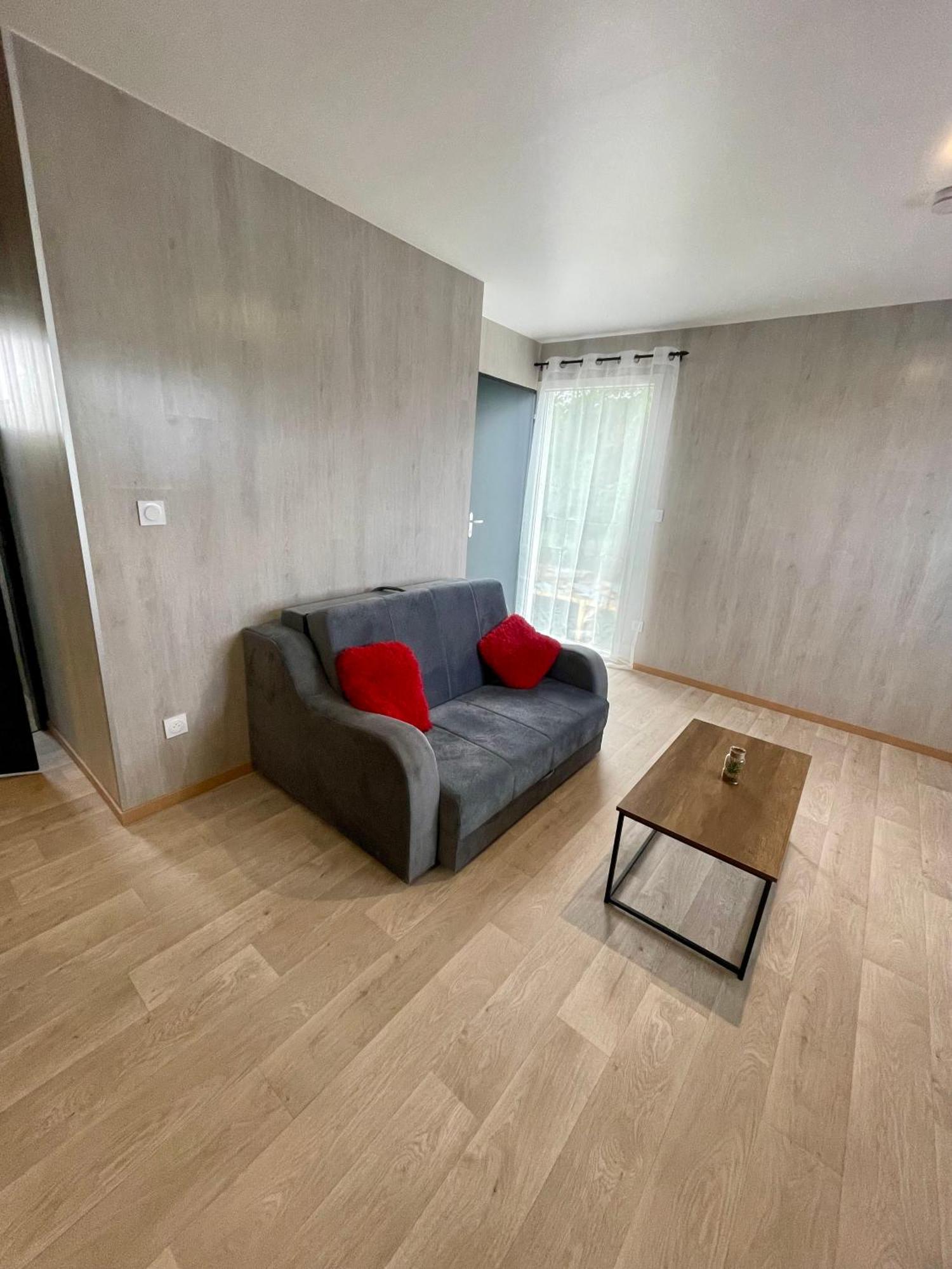 - Location Saisonniere